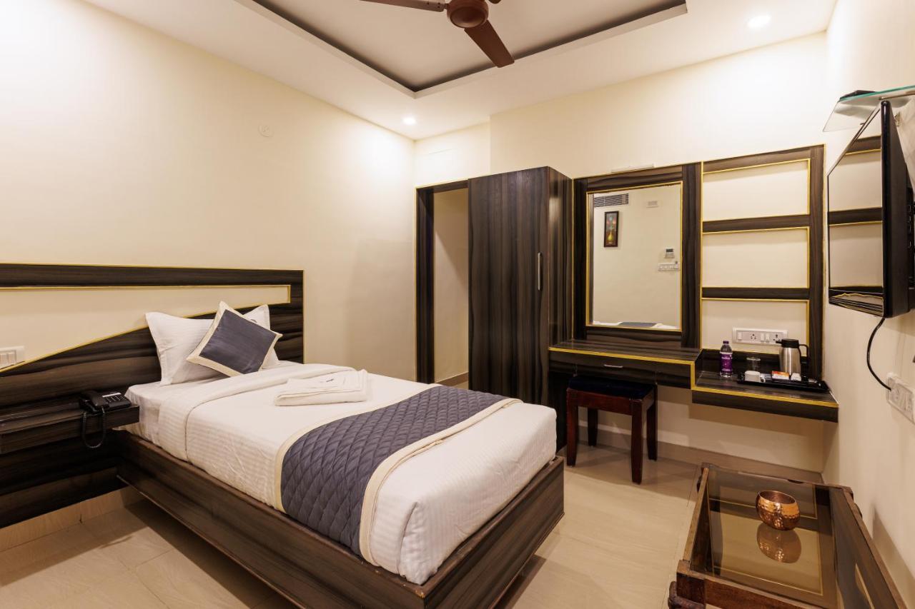 Hotel Comfort Park - Opposite Sri Ramachandra Medical College Porur Chennai Extérieur photo